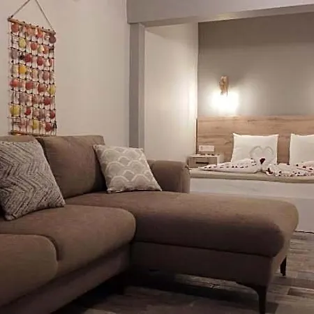 Trakheia Hotel 5*